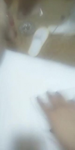 连体黑丝情趣骚浪女露脸自慰勾引哥哥干她，口交大鸡巴被爆操屁眼，干骚逼叫声骚浪，干到求饶 截图12