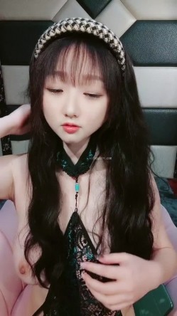 G奶女神 ️颜值已达巅峰~【无姬】好纯！好美！好养眼~狂撸这身材~让人垂涎三尺 ️想入非非！勾人犯罪！ 截图3