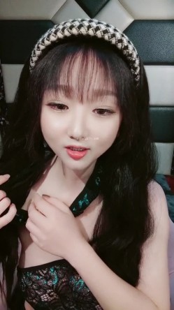 G奶女神 ️颜值已达巅峰~【无姬】好纯！好美！好养眼~狂撸这身材~让人垂涎三尺 ️想入非非！勾人犯罪！ 截图4