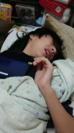 眼睛里面有小星星的00后妹子目前最全合集整理 清纯的外表下隐藏着一颗骚动的心! 截图7