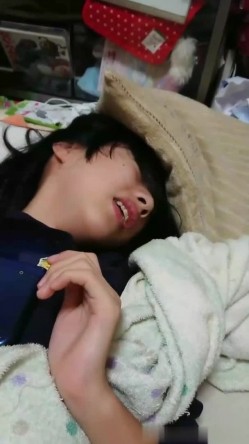 眼睛里面有小星星的00后妹子目前最全合集整理 清纯的外表下隐藏着一颗骚动的心! 截图9
