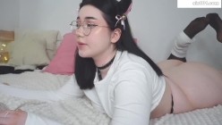 【stripchat】极品御姐「scarletshad」黑丝肥臀近距离插屌，大屁股一晃一晃的太诱人了 截图4