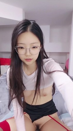 清纯眼镜妹被干【07极品花】多场舌吻 吃鸡 舔逼 抱起来猛操 倒挂金钩 无套啪啪干爽 截图4
