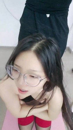 清纯眼镜妹被干【07极品花】多场舌吻 吃鸡 舔逼 抱起来猛操 倒挂金钩 无套啪啪干爽 截图10