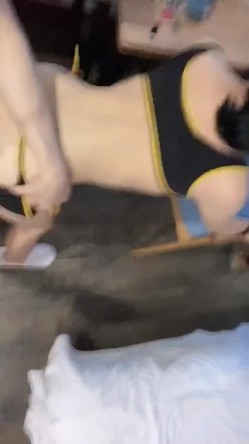 好身材女友自拍，D奶千金，后入操得她那两团球球、眉飞色舞！ 截图12