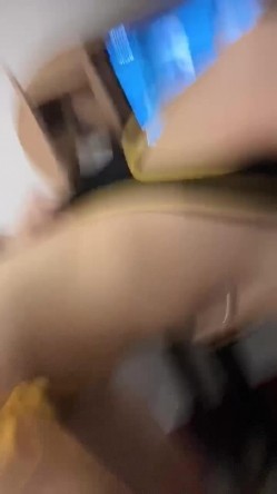 好身材女友自拍，D奶千金，后入操得她那两团球球、眉飞色舞！ 截图14