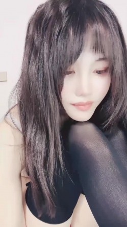 清秀学姐【少女学潮喷】零六甜苹果 白皙酥胸 逆天长腿 丝袜诱惑 跳蛋道具自慰 爽到喷水 截图11