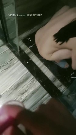 雪儿粉的同学聚会淫乱的群P盛宴，吃饱喝足激情啪啪，露脸各种体位激情抽插骚逼露脸，伺候完小哥道具玩逼 截图14