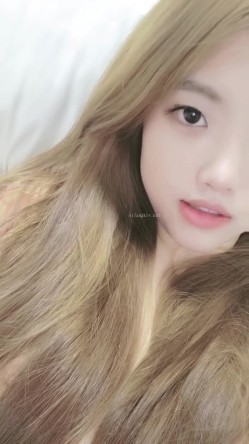 挺漂亮的小姐姐，【清纯玉女】【无所谓我会睡觉】合集下，一周淫荡记录，白花花的肉体，刮毛自慰真会玩 截图13