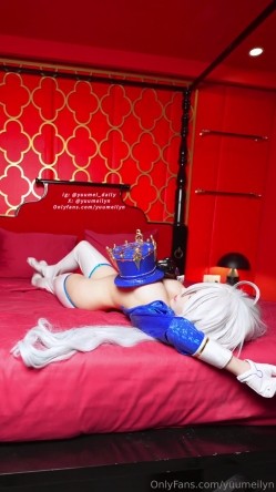 露脸福利姬【yuumeilyn】收费作品，COS芙宁娜，露脸性爱内射，太诱人了 截图9