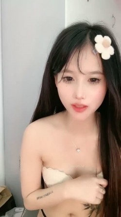 甜甜美女~笑容可掬，【静香】，好甜!太甜了!倾城微笑~迷倒众人!上空热舞~小露B毛，人气女神 截图15