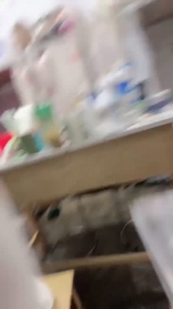 发生在真实女生宿舍，【18女大】，巨乳学生妹，直播室友上厕所，躲床上甩大奶子，太刺激了！ 截图4