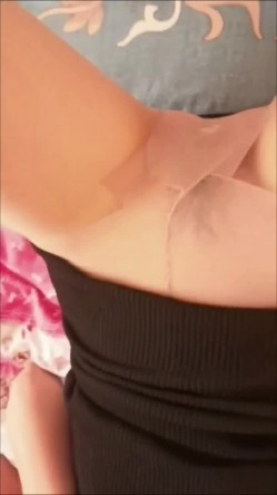 下午赶着去上课的语文老师先喂她一下 原味丝袜都是脏液带走！ 截图11