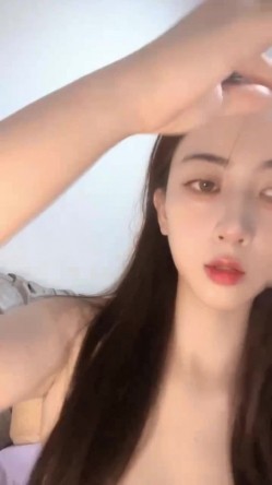 颜值少妇【going你】标准绿茶脸,奶子又圆又挺,逼毛有点长,精品一线天,裸舞诱惑 截图2