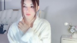 ️SP站超美女神【lvy_w】顶级身材~完美尤物~全裸诱惑~大秀自慰高潮 截图1