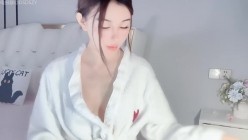 ️SP站超美女神【lvy_w】顶级身材~完美尤物~全裸诱惑~大秀自慰高潮 截图2