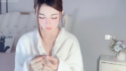 ️SP站超美女神【lvy_w】顶级身材~完美尤物~全裸诱惑~大秀自慰高潮 截图3