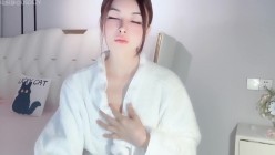 ️SP站超美女神【lvy_w】顶级身材~完美尤物~全裸诱惑~大秀自慰高潮 截图12