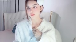 ️SP站超美女神【lvy_w】顶级身材~完美尤物~全裸诱惑~大秀自慰高潮 截图16