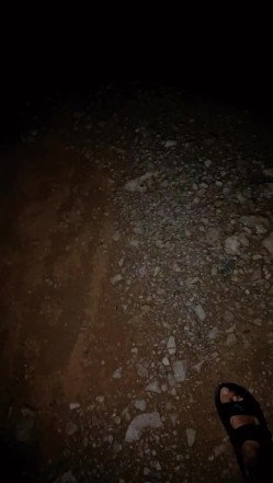 深夜户外勾搭小骚妇激情车震啪啪啪 ️半推半就推到就是一顿疯狂猛操 截图7