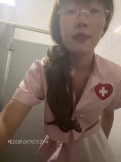 ️极品眼镜骚妹【xiaomugouya】非常反差的肥臀眼镜妹子白丝黑丝跳蛋自慰 截图5