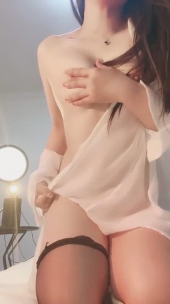 舞蹈老师兼职捞钱~【鱼水水】气质就是不一样 美鲍一线天，这逼看着就很干净，粉色滤镜好评超赞 截图15