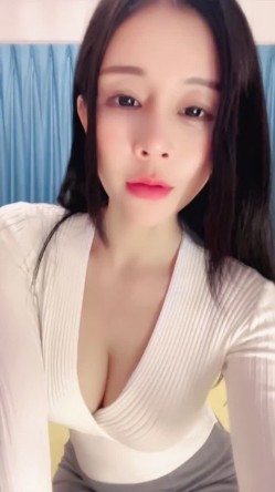 G奶御姐女神回归 巅峰颜值 美到炸【霸气白骨精】喷血身材媚骨尤物丝袜足交湿滑多汁无毛美穴吞吐抽插 截图8