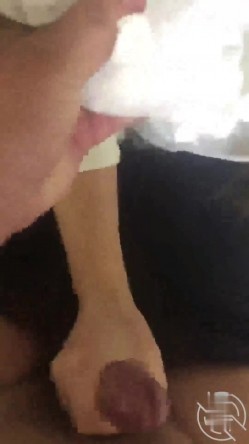 乱伦 大表姐 暴操表姐干出白浆一个多月的真实记录 截图1