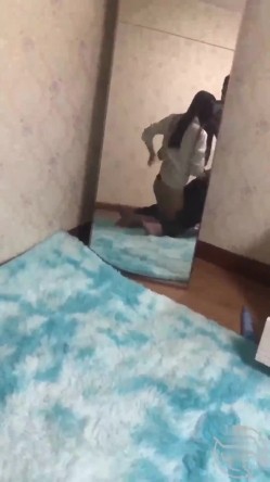 乱伦 大表姐 暴操表姐干出白浆一个多月的真实记录 截图16