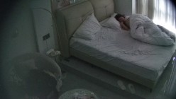 酒店偷拍连续3天入住的年轻情侣古灵精怪的双马尾可爱甜妹被男友不分日夜操了几次 截图7