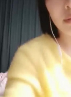 财子冒充土豪撩妹：你性欲强吗，你给我舔吗，闭上眼睛，把舌头伸出来，我亲亲 清楚女：我甜，性欲强，给！ 截图6
