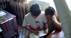 【摄像头破解】这是补习的那门子课，坐在生物教师身上，不自觉的硬邦邦 截图11