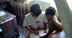 【摄像头破解】这是补习的那门子课，坐在生物教师身上，不自觉的硬邦邦 截图12