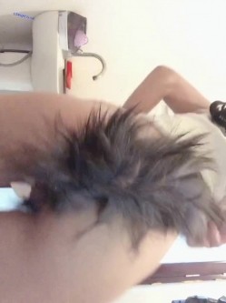 穷人女神富人母狗，颜值气质天花板奶茶【你的阿莓】土豪定制，自抠放尿大姨妈洗澡各种展示极度反差 截图7