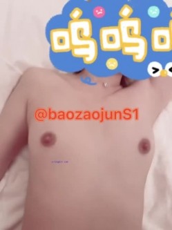 【最强反差终极调教】绿帽性爱狂“暴君S”超级调教女奴甄选 日常淫乱交换群P 各种公共场合露出 性爱女奴进化篇 截图13