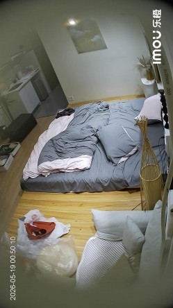 乐橙酒店高清偷拍本月最佳神仙颜值卷发女孩被男友强行刮毛后操白虎穴 截图2