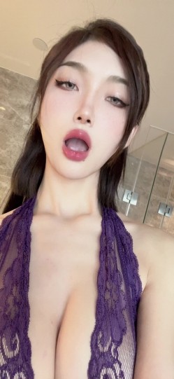 极品网红露出 脸红Dearie 微圈密劲爆福利女神淫靡反差自拍 蜜尻大长腿丝袜制服诱惑 顶级完美身材 有钱人的玩物 截图5