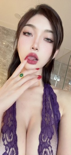 极品网红露出 脸红Dearie 微圈密劲爆福利女神淫靡反差自拍 蜜尻大长腿丝袜制服诱惑 顶级完美身材 有钱人的玩物 截图8