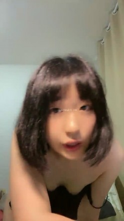 新人！舞蹈生下海，闷骚又可爱，【百灵鸟】，短发小美女，无辜大眼睛，少女胴体真让人流口水，羡慕 截图4