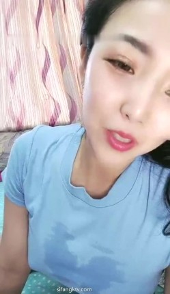 【熟女控】 蜜儿桃 ，性感御姐一字马露逼，揉奶诱惑，拒绝快递送上门，老公回来马上进入啪啪啪，饥渴的小穴操喷水！ 截图4