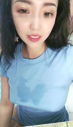 【熟女控】 蜜儿桃 ，性感御姐一字马露逼，揉奶诱惑，拒绝快递送上门，老公回来马上进入啪啪啪，饥渴的小穴操喷水！ 截图8