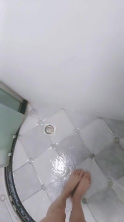 【权欲茶茶】车模身材，明星颜值，夹子音叫老公，道具潮喷，榨干你的精液 截图6