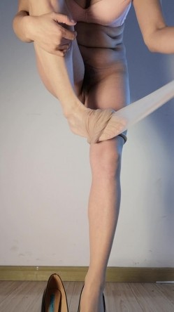 熟女广场舞【娟娟】绅士视角广场舞，原档无水印，露奶露逼，淫语调教，熟女控必入 截图12