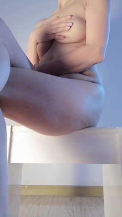 熟女广场舞【娟娟】绅士视角广场舞，原档无水印，露奶露逼，淫语调教，熟女控必入 截图16