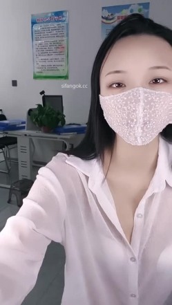 【雅儿老湿】扶瑶 退役模特 白衫短裙 美腿丝袜 沟搭男学弟 无套狂操内射流白浆精液 截图1