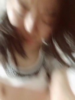 漂亮的小希希 ，女上位骑乘，呻吟娇喘很诱人！ 截图8