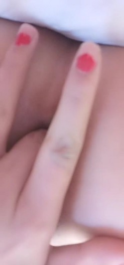 颜值很高的新人妹子露脸情趣内衣高跟诱惑，大跳脱衣艳舞，深喉假阳具激情抽插骚逼，肛门拉珠刺激，愿做你的小母狗 截图12