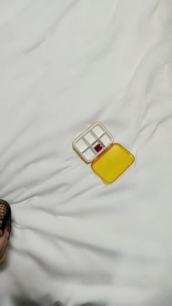 眼镜骚女【英语老师】吃药和炮友啪啪，情趣装网袜非常淫骚69口交后入猛操， 截图3