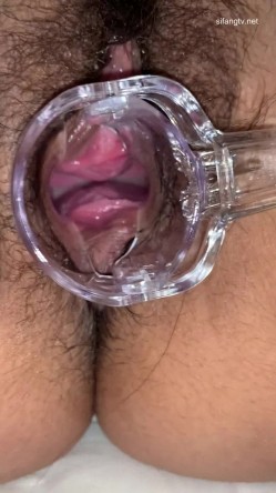 迷奸肉感小太妹黑色高跟+情趣丝袜+扩阴器各种姿势玩弄完整版 截图1
