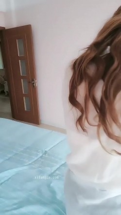快手骚少妇【西咸百货】裸舞诱惑，榨精大叔，洗吹做一条龙，大尺度掰逼展示，少妇就是会玩 截图2